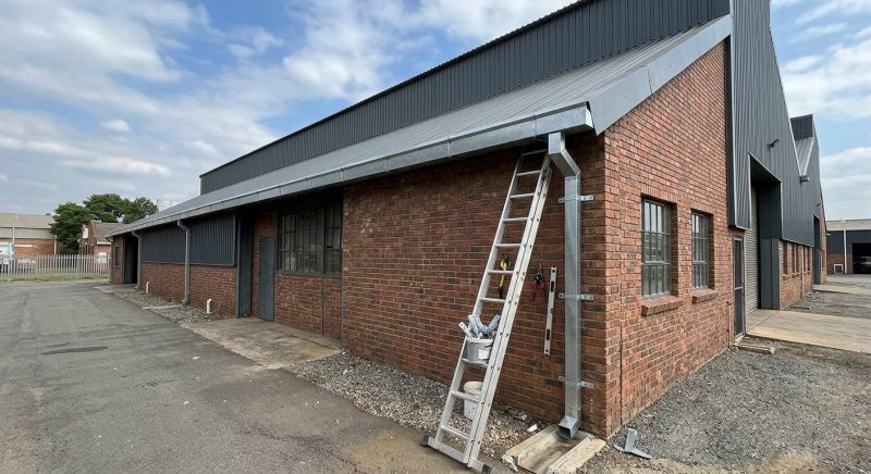 Factory Gutter Installation in Roseville, CA